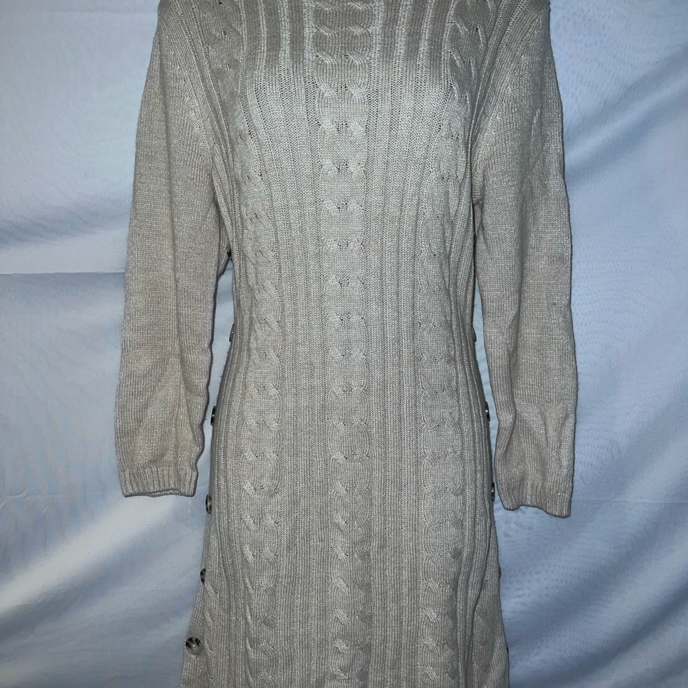 Elegant Cream Cable Knit Dress